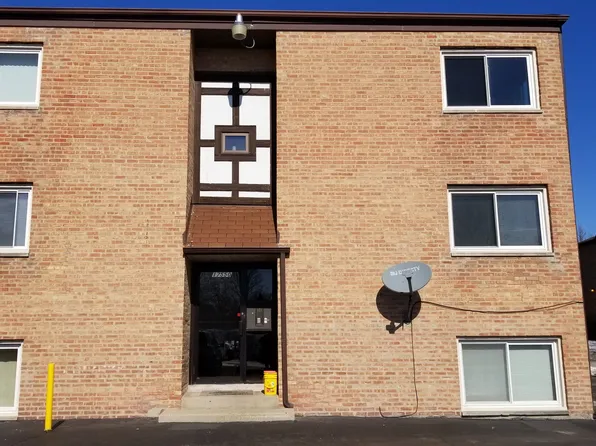 17550 71st Ct APT 5, Tinley Park, IL 60477