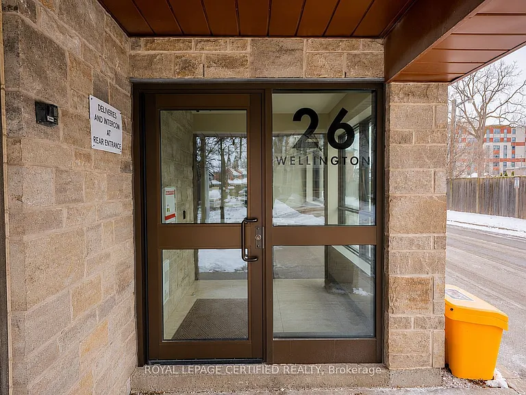 26 Wellington St #205 — Photo 4