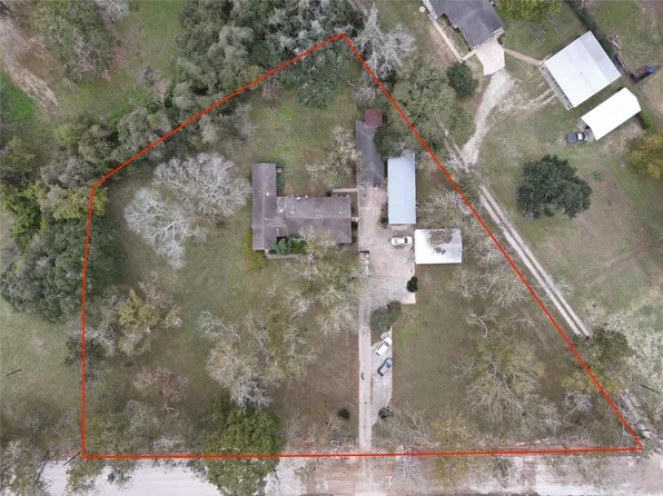 6907 Highway 36, Jones Creek, TX 77541