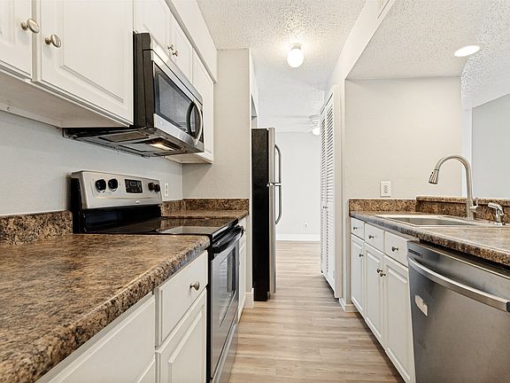 3rd image of 5522 Boca Raton Blvd APT 404