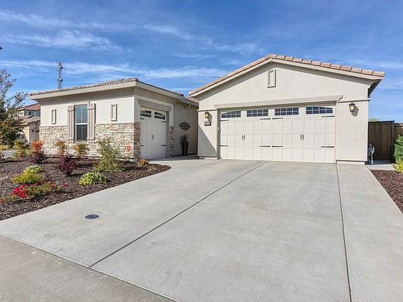 2nd image of 2058 Hidden Falls Dr