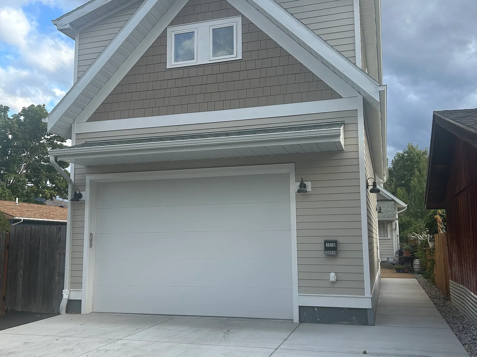 1 bed, 1200 sqft, $2,200 — Photo 3