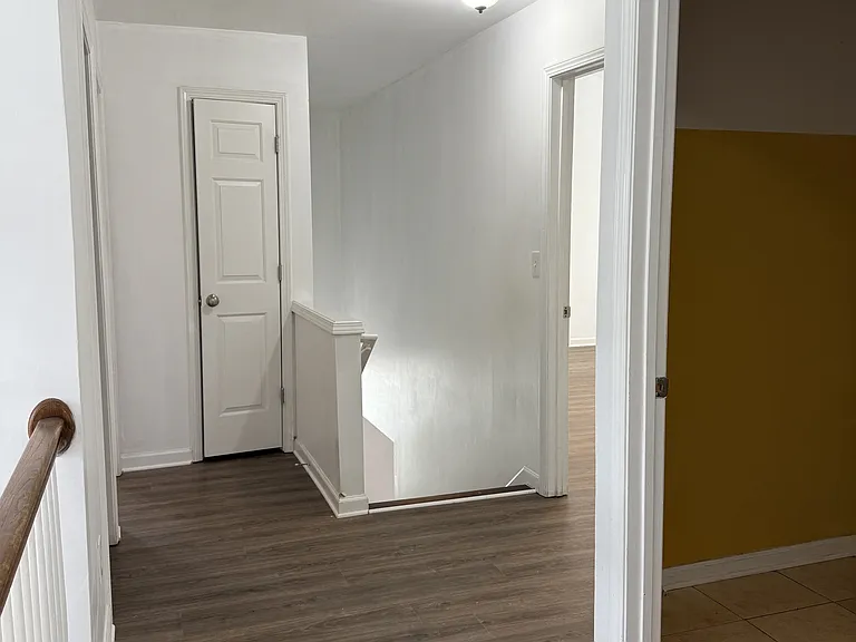 425 Friars Head Dr — Photo 17