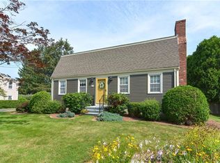 43 Academy Ave, Bristol, RI 02809