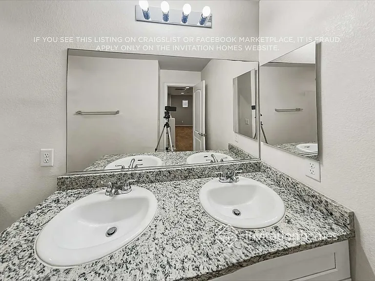 19363 W Morning Glory Dr — Photo 17
