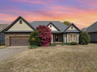 318 War Emblem Dr, Boiling Springs, SC 29316