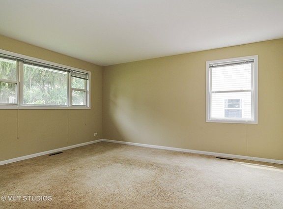 5th image of 328 N Lincoln Ave