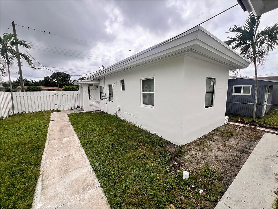 2nd image of 612 NW 6th Ct #2