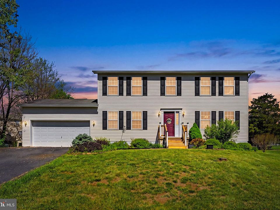 1st image of 245 Baer Oak Dr