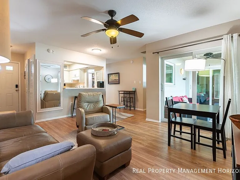 2121 Wood St #230G — Photo 1