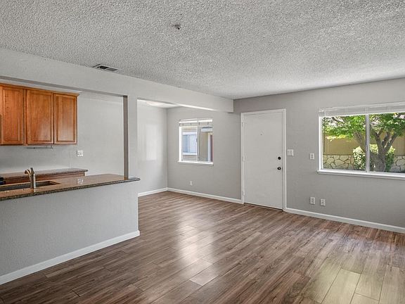 3rd image of 2521 Coffey Lane