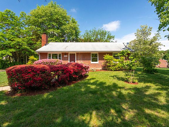 5th image of 6200 Crestwood Dr