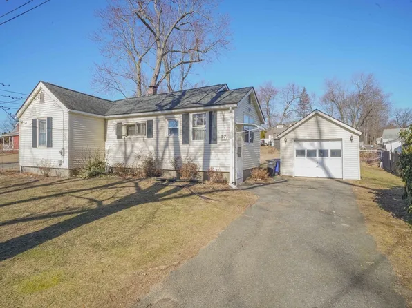 27 Fairview St, East Longmeadow, MA 01028
