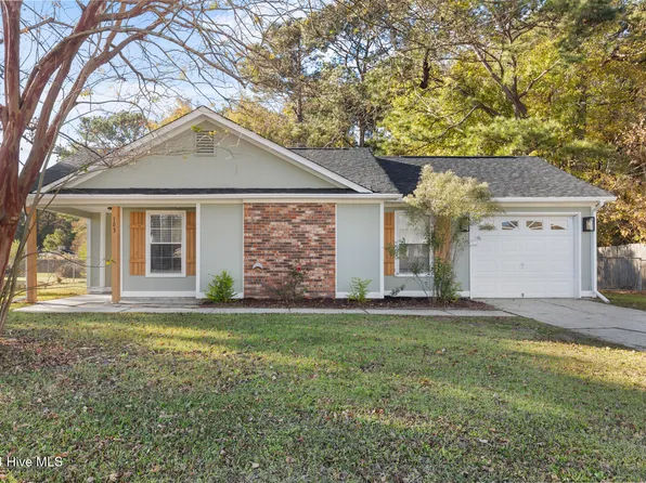103 Hearthstone Court, Jacksonville, NC 28546