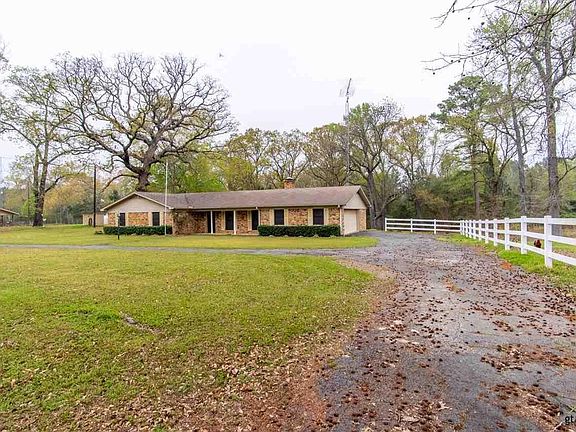 4th image of 403 County Road 4914