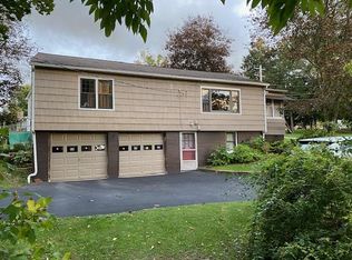 315 E Pine St, Grove City, PA 16127