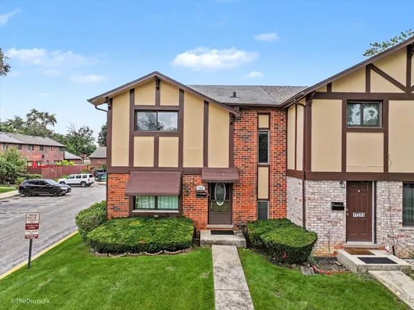 1S291 Michigan Ave, Villa Park, IL 60181