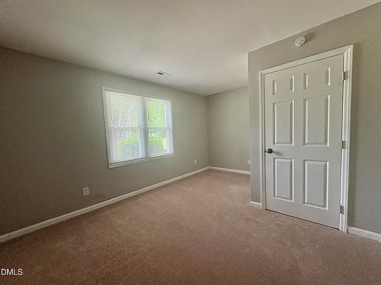 1100 Savannah Dr — Photo 16