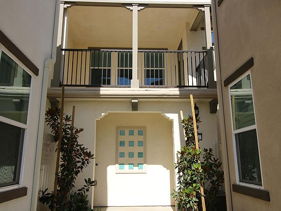 4th image of 26149 Park Ave #Mdctvt