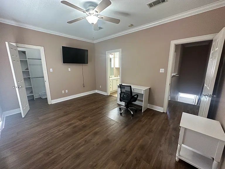 10600 Lakes Blvd #1102 — Photo 10