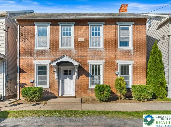 620 Monocacy Dr, Bath, PA 18014