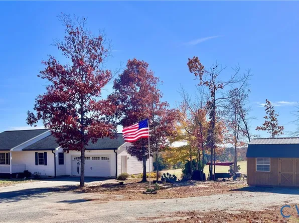 5022 Abilene Rd, Farmville, VA 23901