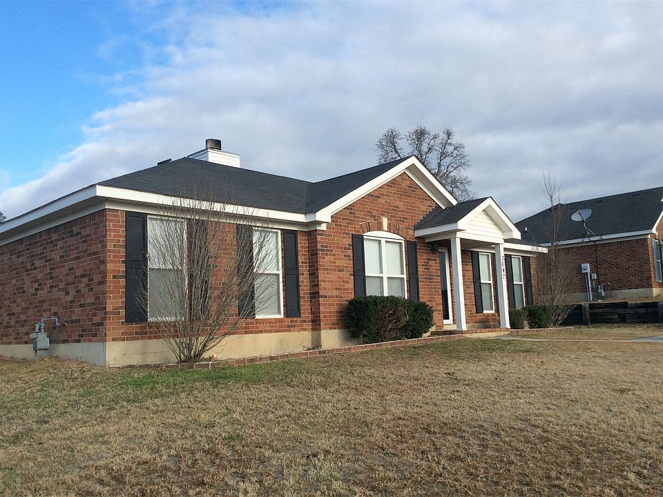 1st image of 3647 Woodcock Dr