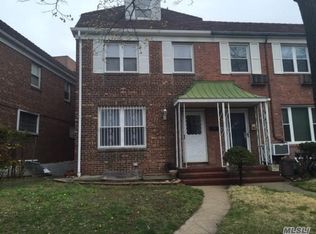 13932 Pershing Cres, Jamaica, NY 11435