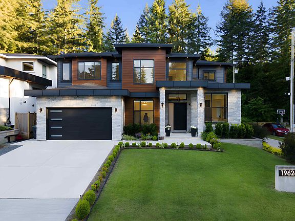 3rd image of 19624 31a Ave