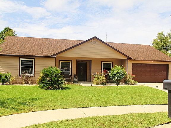 3rd image of 2311 Bramble Ct