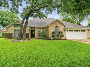 502 Anthony Dr, Euless, TX 76039