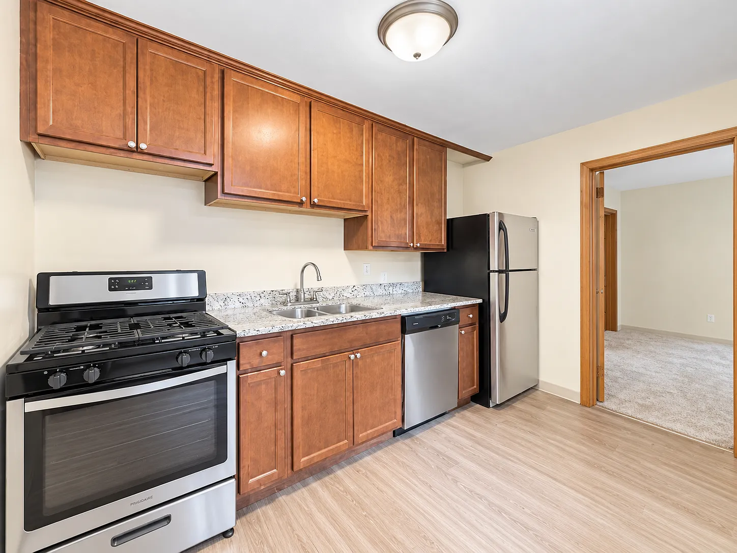 1 bed, $1,059 — Photo 3
