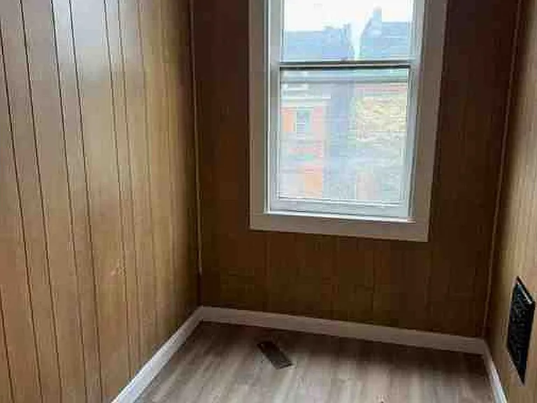 757 Franklin Ave — Photo 5
