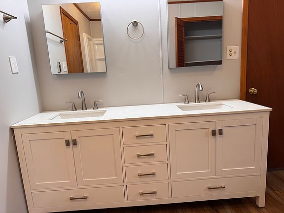 Bathroom Vanity