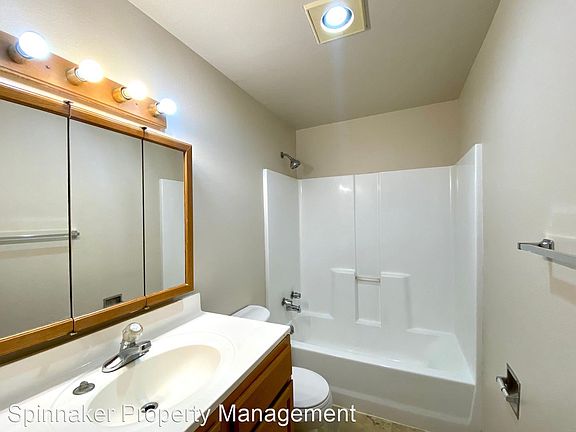 3rd image of 12502 Addison St SW #11584062