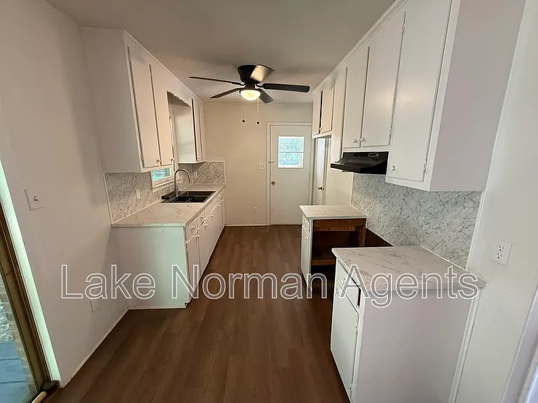 2549 N Olivers Cross Rd — Photo 6