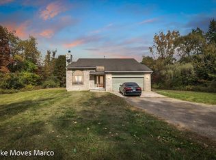 43620 Dunn Rd, Belleville, MI 48111