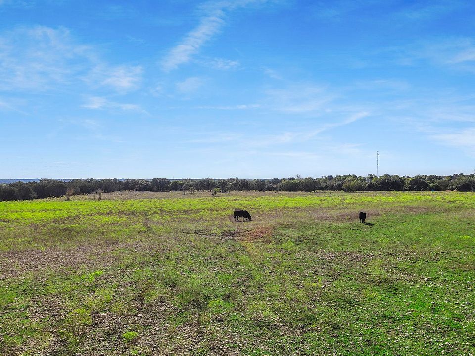 2nd image of 110 Tiffany St