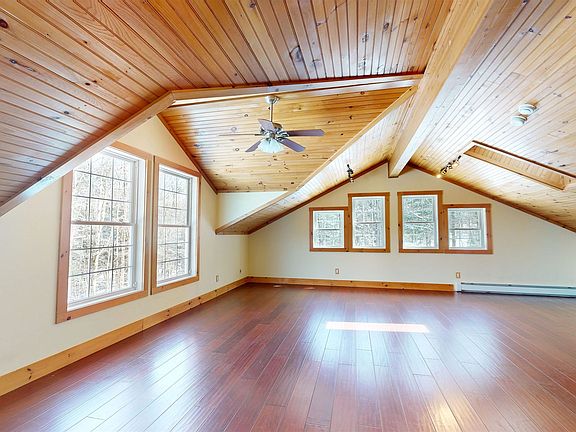 3rd image of 260 Weaver Road