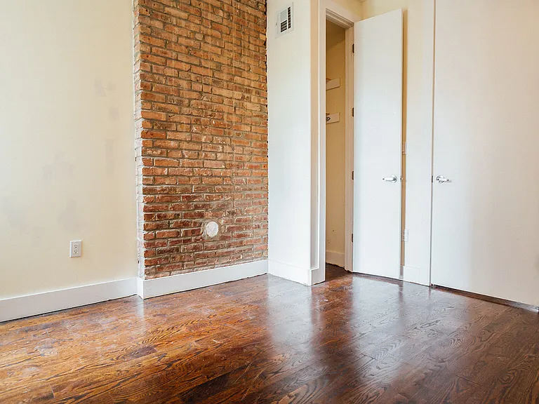 435 Bleecker St #2R — Photo 9