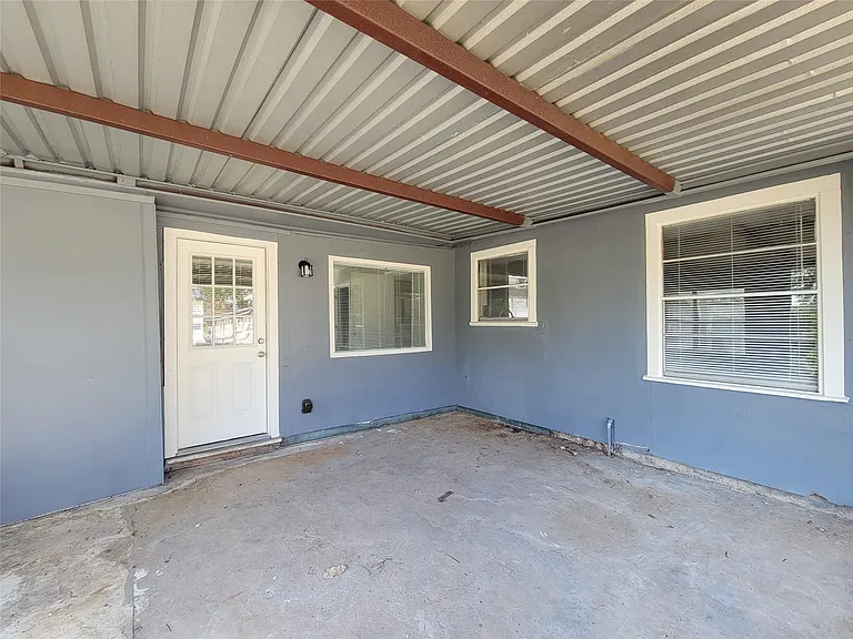 7426 Bigwood St — Photo 30