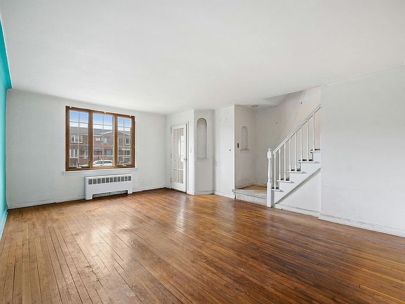 3rd image of 8871 16th Ave