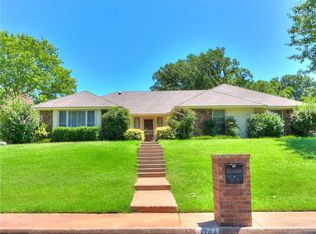 1704 Westwood Ln, Edmond, OK 73013
