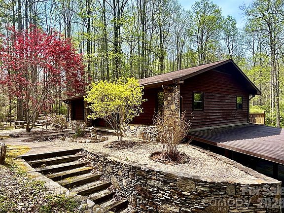 2nd image of 45 Crescent Point Dr