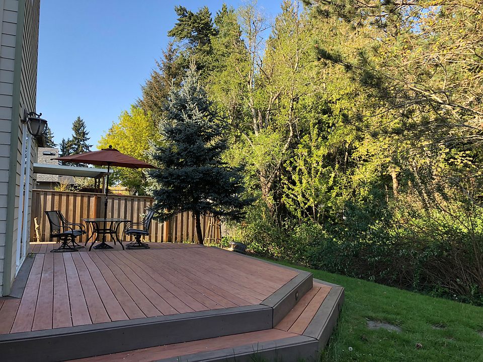 2nd image of 246 SW 212th Ave
