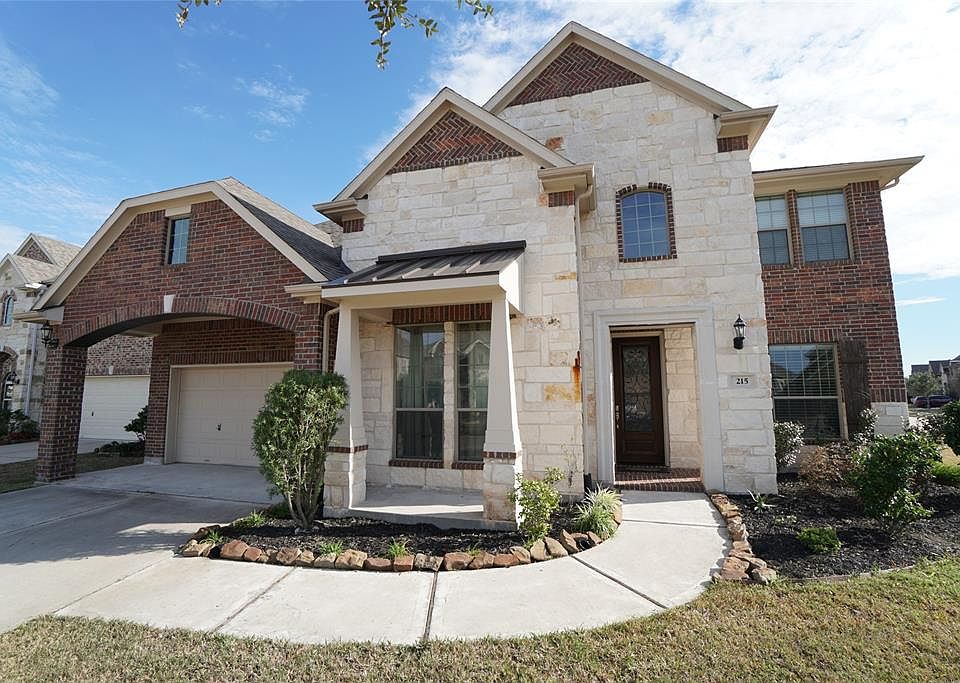 1st image of 215 Promenade Estates Ln