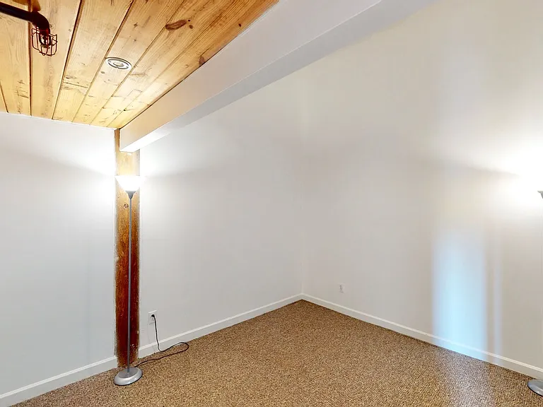 201 S Hoskins Rd #317 — Photo 9