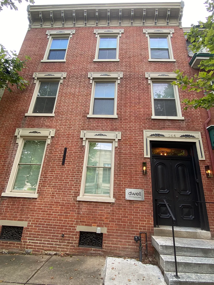 Building Photo - 144 N Prince St #4