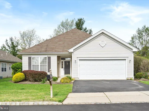 29 Foster Rd, Pennington, NJ 08534