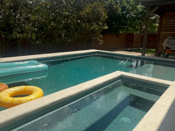 8729 Vantage Point Dr, Austin, TX 78737